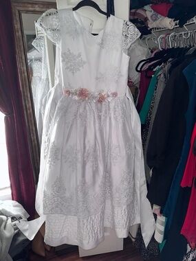 White Lace Floral Waist Girls' Formal Dress with Pink Accent